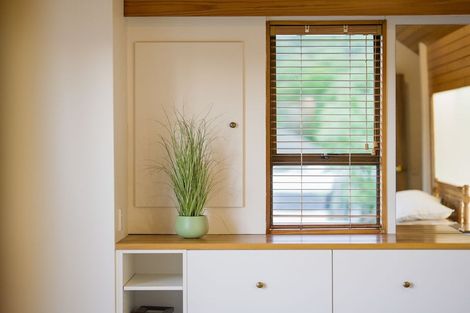 Photo of property in 10 Edgewater Street, Waikanae, 5036