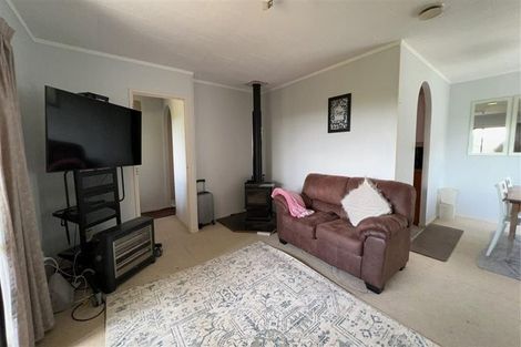 Photo of property in 32 Kopara Place, Clendon Park, Auckland, 2103