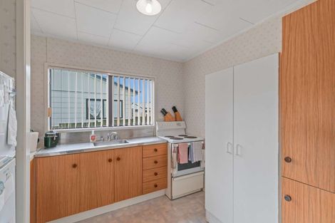 Photo of property in 84 Sykes Road, Weymouth, Auckland, 2103