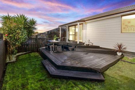 Photo of property in 1/3 Hoylake Place, Wattle Downs, Auckland, 2103