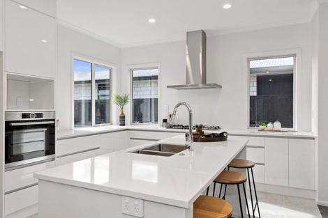 Photo of property in 10 Rose Berry Crescent, Flagstaff, Hamilton, 3210