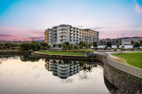 Photo of property in 105/1 Rose Garden Lane, Albany, Auckland, 0632