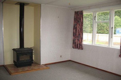 Photo of property in 43 Taylor Street, Carterton, 5713