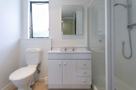 Photo of property in 6 Holland Grove, Richmond Heights, Taupo, 3330