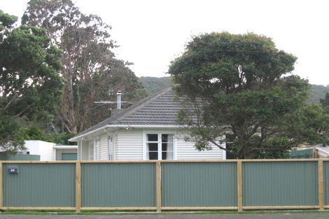 Photo of property in 215 Taita Drive, Avalon, Lower Hutt, 5011