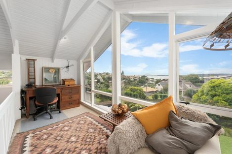 Photo of property in 36 Omokoroa Road, Omokoroa, 3114