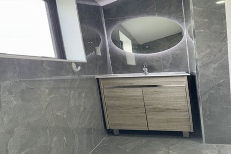 Photo of property in 466a Massey Road, Mangere East, Auckland, 2024