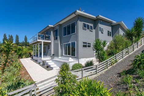 Photo of property in 111 Te Pamahue Drive, Whangamata, 3620