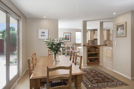 Photo of property in 3 Mallard Place, Unsworth Heights, Auckland, 0632