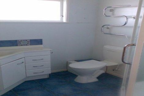 Photo of property in 2/58 Rimu Street, New Lynn, Auckland, 0600