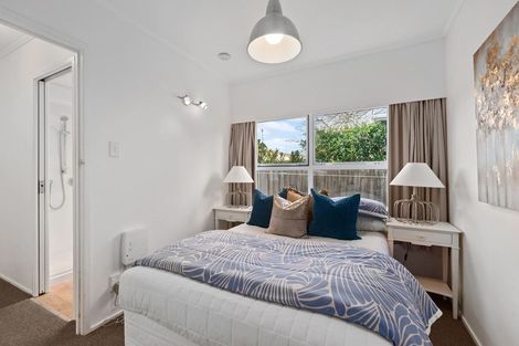 Photo of property in 2/14 Ewen Alison Avenue, Devonport, Auckland, 0624