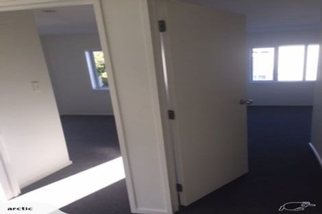 Photo of property in 5/30 John Jennings Drive, Oteha, Auckland, 0632