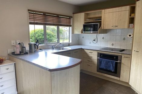 Photo of property in 38a Mahoe Street, Tawa, Wellington, 5028