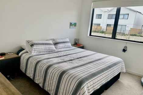 Photo of property in 71 Tarapuka Road, Westgate, Auckland, 0814