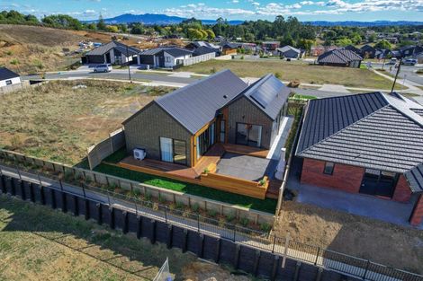 Photo of property in 25 Oralee Terrace, Peacocke, Hamilton, 3206