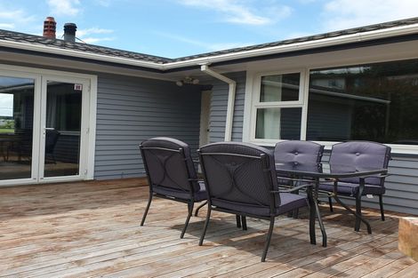Photo of property in 352 Main Road, Tawa, Wellington, 5028