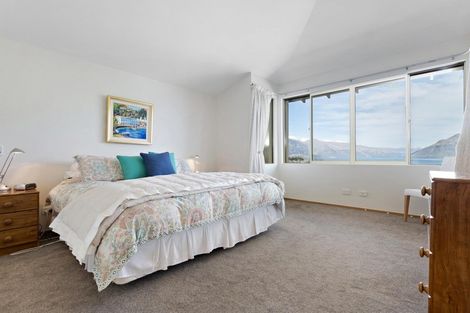 Photo of property in 16 Earnslaw Terrace, Queenstown, 9300