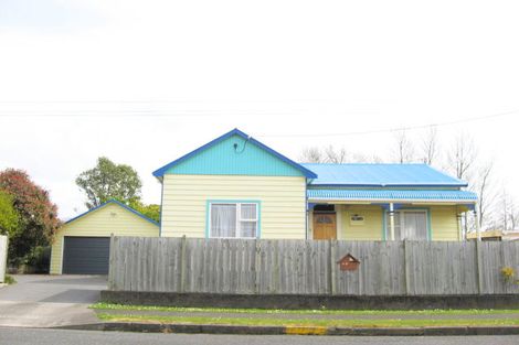 Photo of property in 22 Cutfield Street, Inglewood, 4330