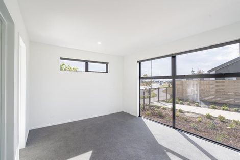 Photo of property in 16 Maple Lane, Huapai, Kumeu, 0810