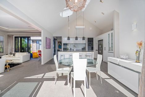 Photo of property in 8 Sara Way, Whitianga, 3510