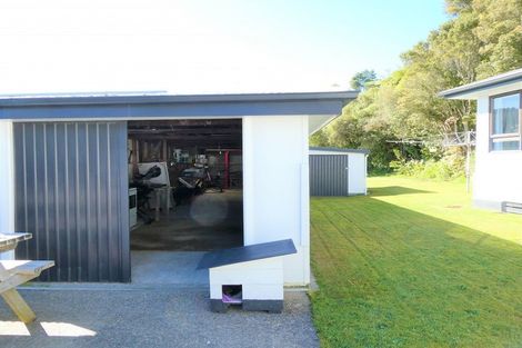 Photo of property in 3 Leith Crescent, Greymouth, 7805