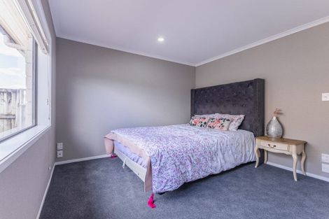 Photo of property in 70 Farringdon Avenue, Rototuna North, Hamilton, 3210