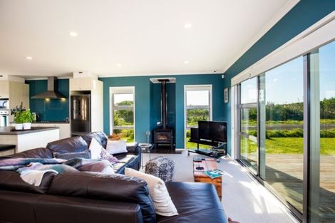 Photo of property in 265 Tai Road, Opunake, 4681