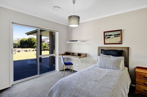 Photo of property in 1 Elizabeth Grove, Stratford, 4332