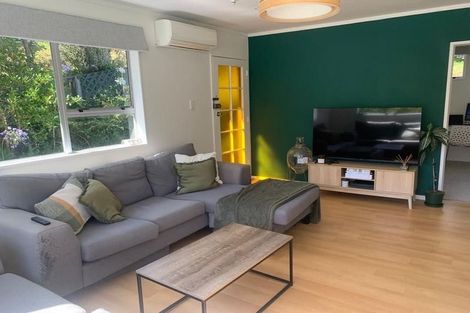 Photo of property in 1/20 Doris Gordon Crescent, Crofton Downs, Wellington, 6035