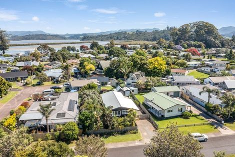 Photo of property in 18 Sarah Avenue, Whitianga, 3510