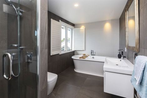 Photo of property in 17a Halton Street, Strowan, Christchurch, 8052