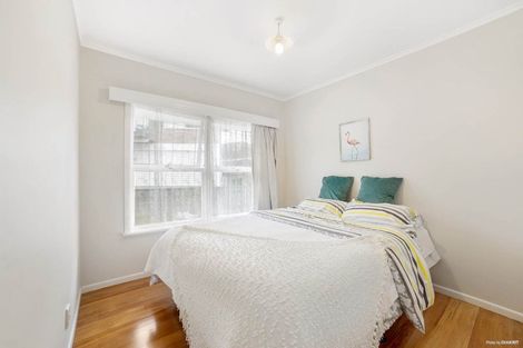 Photo of property in 6a Seaview Road, Milford, Auckland, 0620