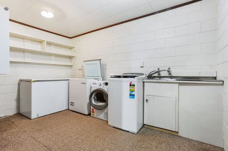 Photo of property in 101 Titiro Place, Onemana, Whangamata, 3691