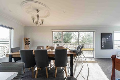 Photo of property in 12 Resthill Crescent, Glenview, Hamilton, 3206