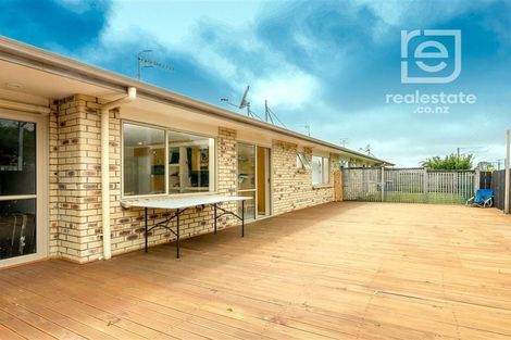 Photo of property in 28 Carlas Way, Ranui, Auckland, 0612