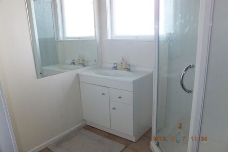 Photo of property in 3/289 Swanson Road, Ranui, Auckland, 0612