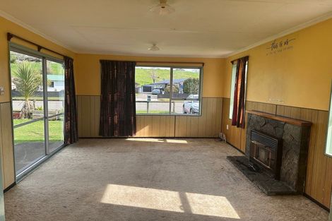 Photo of property in 22 Carlson Street, Dannevirke, 4930