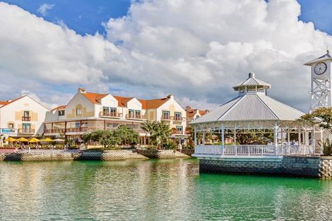 Photo of property in 37 Nautilus Drive, Gulf Harbour, Whangaparaoa, 0930