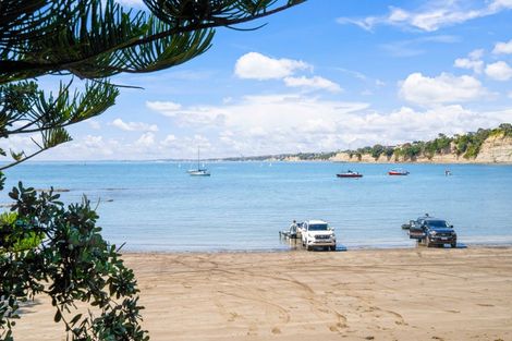 Photo of property in 45 Rock Isle Road, Torbay, Auckland, 0630