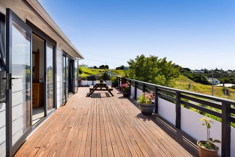 Photo of property in 34 Kent Street, Patea, 4520