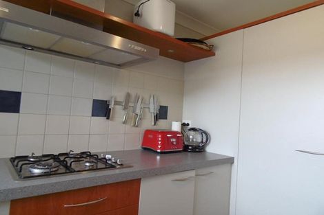 Photo of property in 12 Bellshill Close, Wattle Downs, Auckland, 2103