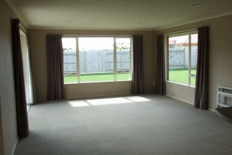 Photo of property in 5 Boston Parade, Kelvin Grove, Palmerston North, 4414
