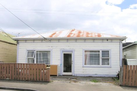 Photo of property in 19 Wilson Street, Newtown, Wellington, 6021