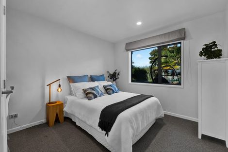 Photo of property in 5-7 Adam Lile Drive, Highlands Park, New Plymouth, 4312