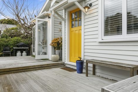 Photo of property in 379 Muritai Road, Eastbourne, Lower Hutt, 5013