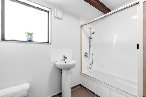 Photo of property in 1 Te Uruhi Grove, Paraparaumu, 5032