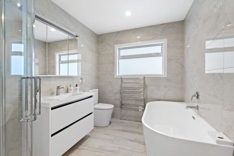 Photo of property in 1/21 Marie Avenue, Red Beach, 0932