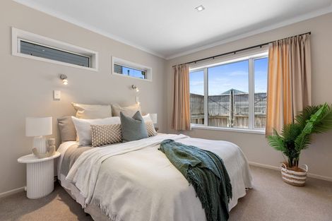 Photo of property in 10 Karewa Parade, Papamoa Beach, Papamoa, 3118