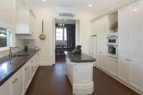 Photo of property in 54 Fendalton Road, Fendalton, Christchurch, 8014