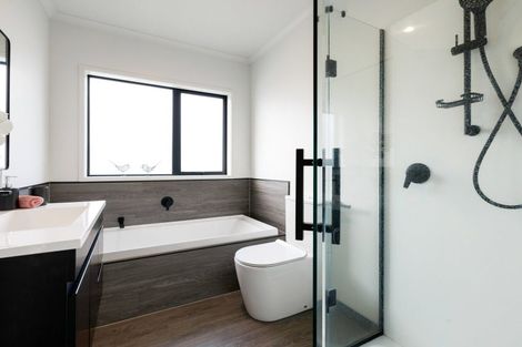 Photo of property in 1/16 Steele Road, Forest Lake, Hamilton, 3200